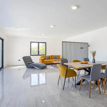 Awesome In With Kitchen